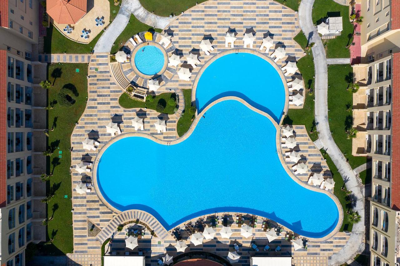 Rixos Alamein - Full Board Plus El Alamein Exteriér fotografie Aerial view of the pool
