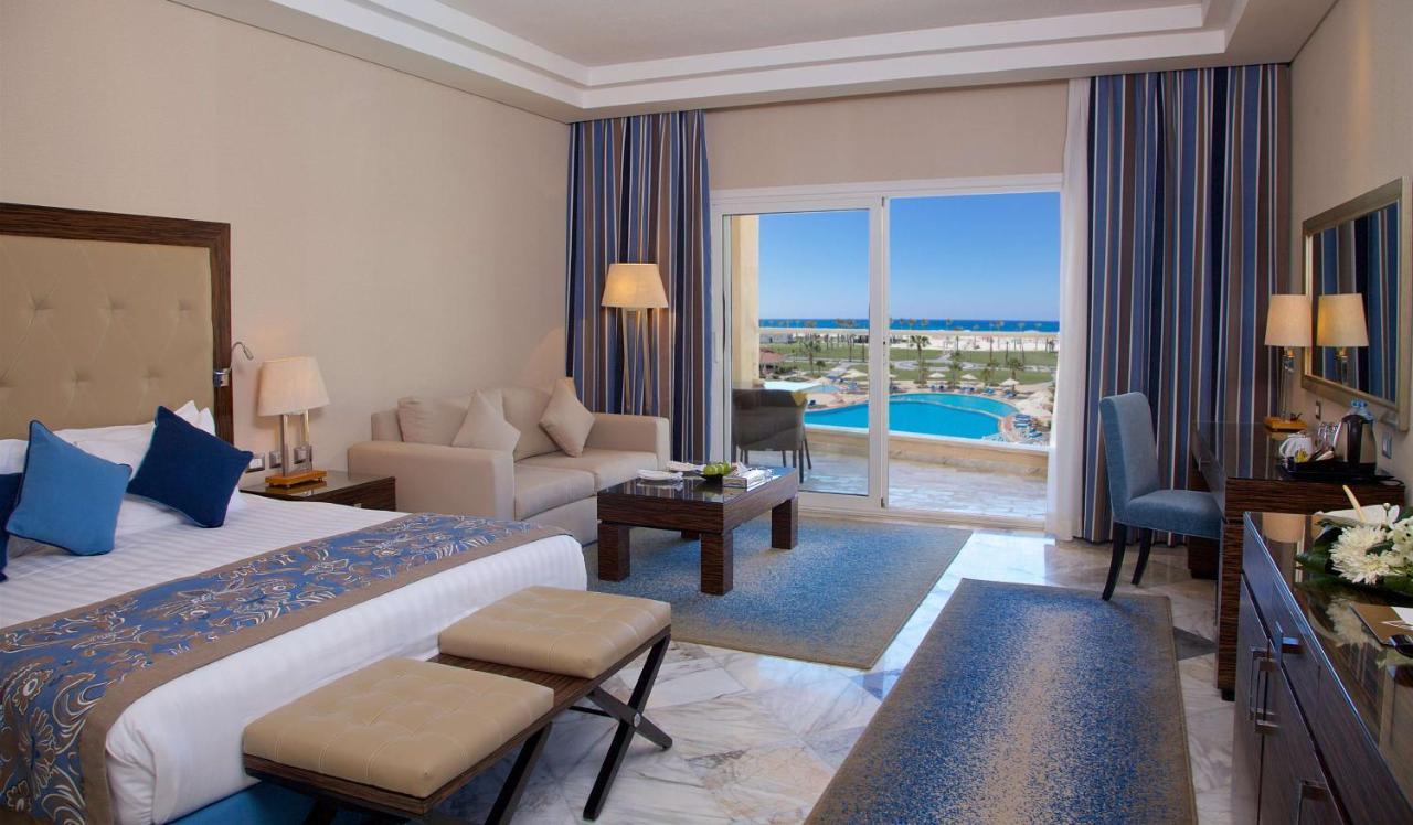 Rixos Alamein - Full Board Plus El Alamein Exteriér fotografie A room at the Hilton Sharm El Sheikh Resort