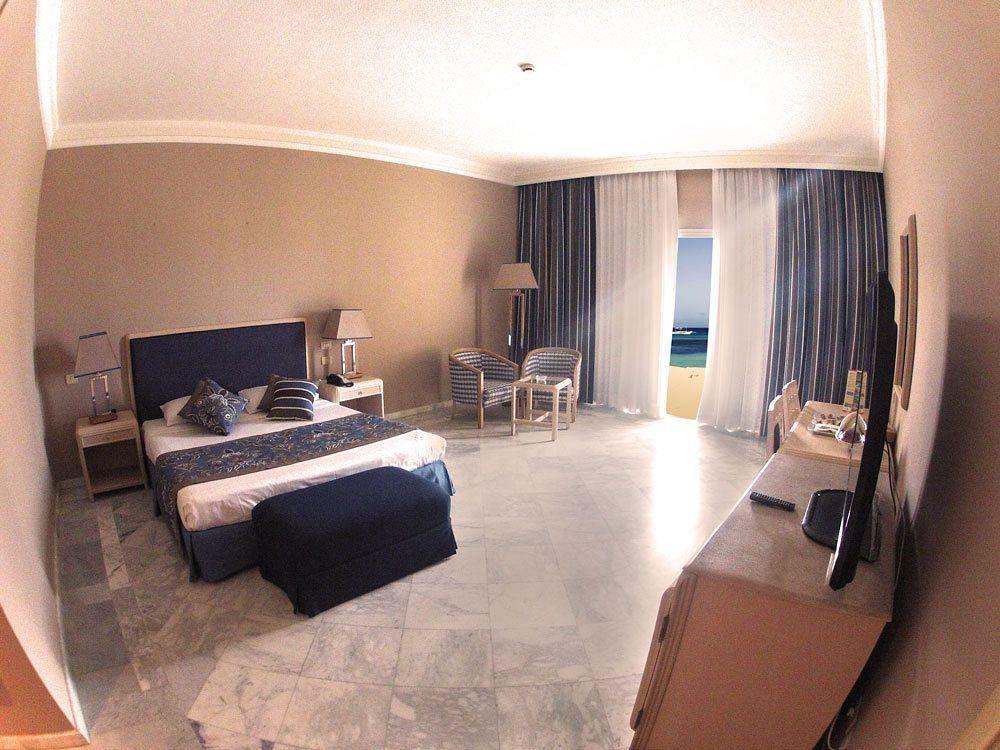 Rixos Alamein - Full Board Plus El Alamein Exteriér fotografie A room at the hotel